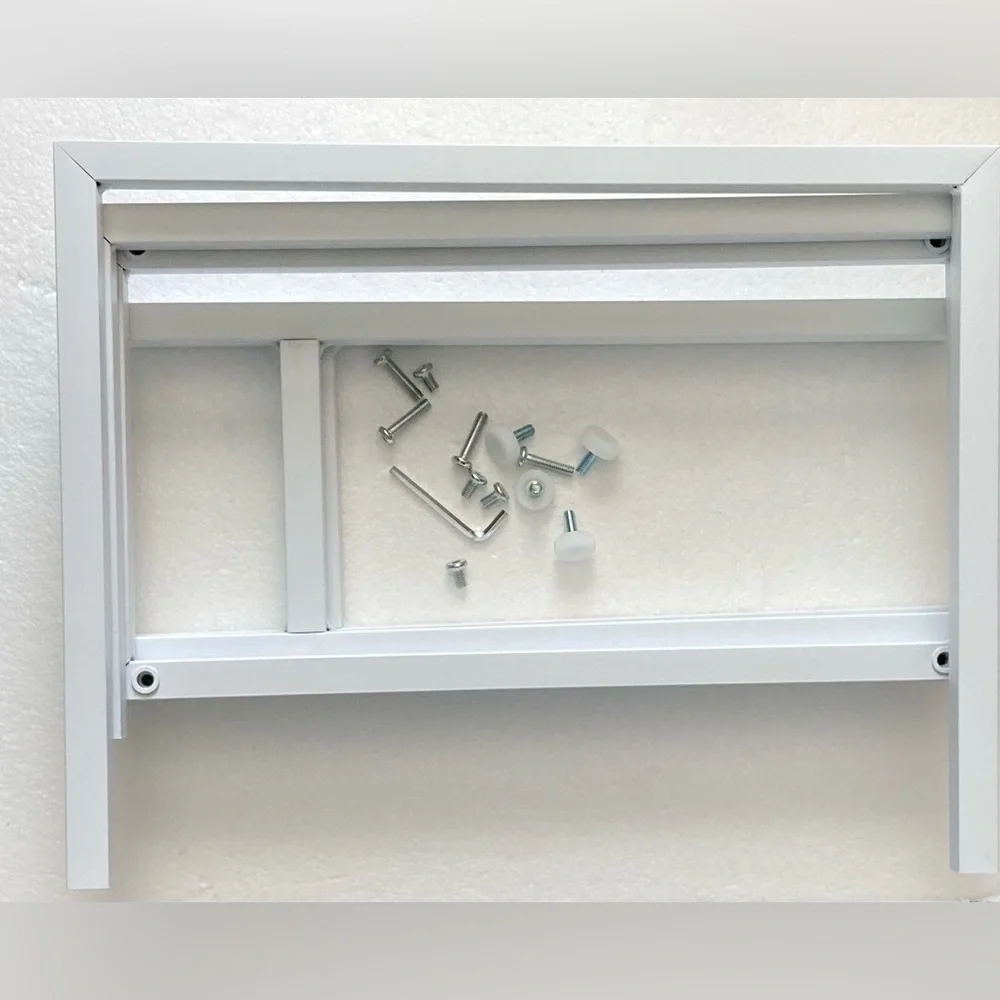 Metal Towel Drying Rack . - Picture 2 of 3